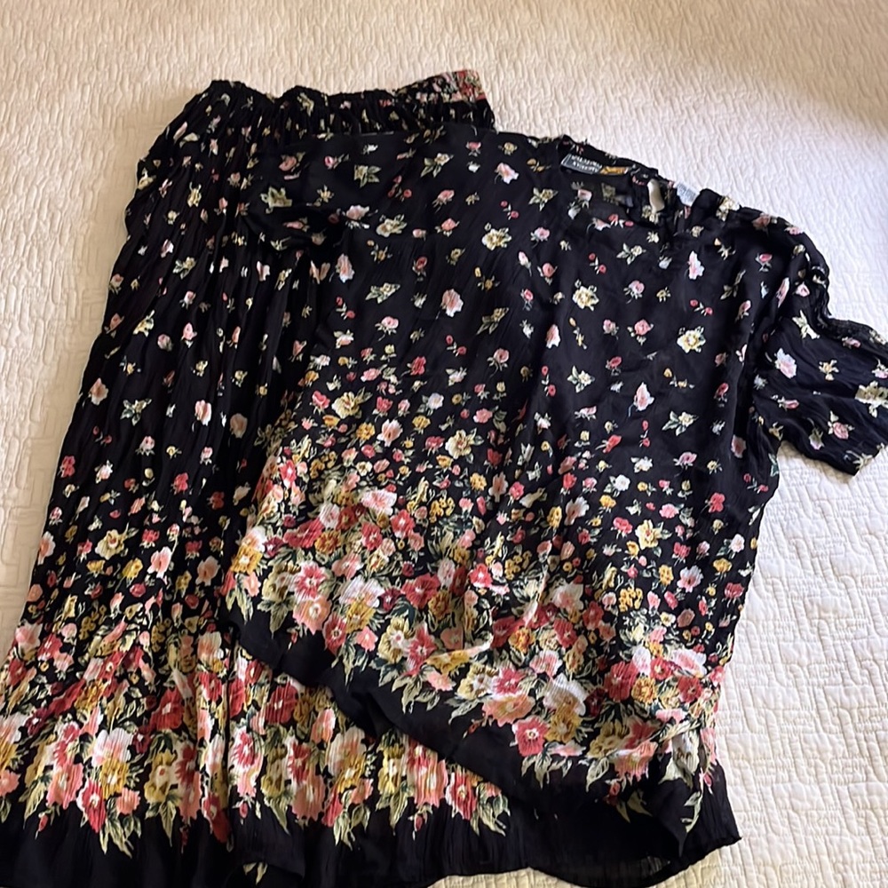 Black Floral Crinkled 100% Rayon 2 Piece Set -American Connection-made in‎ India - Picture 3 of 13